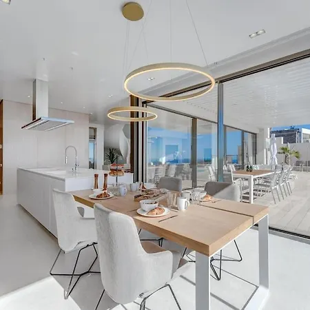 Serenity Heights - Luxury Concierge Services Вилла