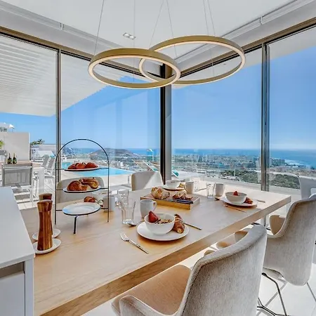 Вилла Serenity Heights - Luxury Concierge Services