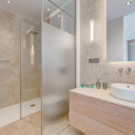 Serenity Heights - Luxury Concierge Services Вилла